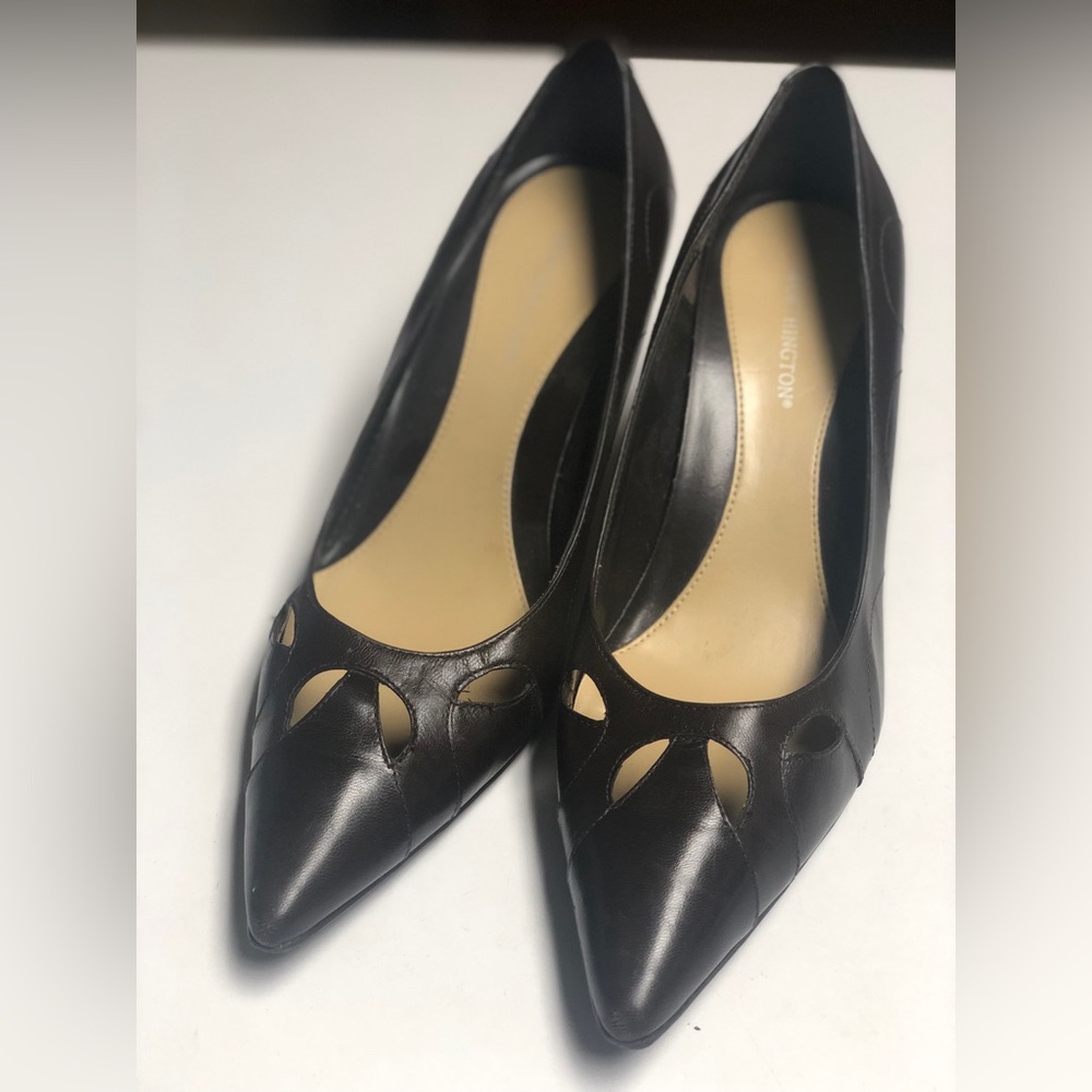 Worthington Size 7M Brown Pointed-Toe Leather Pumps W/ Cut Out Detailed Tip